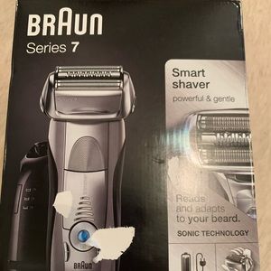 Braun series 7 shaver / razor